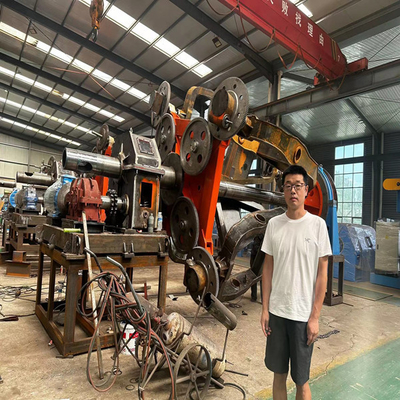 Haut fil automatique tournant de vitesse étendant la machine CLY-1600/1+1+3